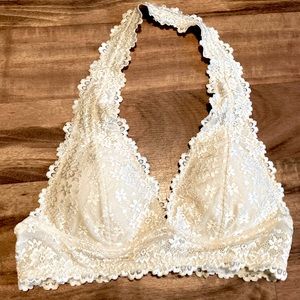 Free with bundle! Wireless Halter Bralette - S